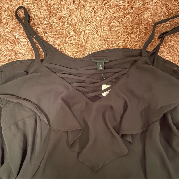 NWT Torrid size 1 black crisscross ruffle georgette tank - Picture 5 of 7